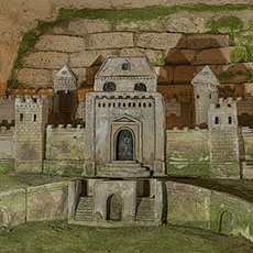 Une reproduction de la forteresse espagnole de Port-Mahon dans les Catacombes, sculpté par Antoine Décure.