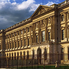 Le jardin de l’Infante et la façade sud du Louvre.
