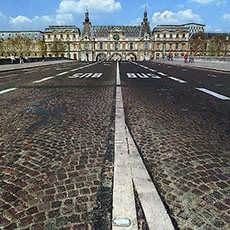 Pont du Carrousel looking toward the Guichets du Louvre.