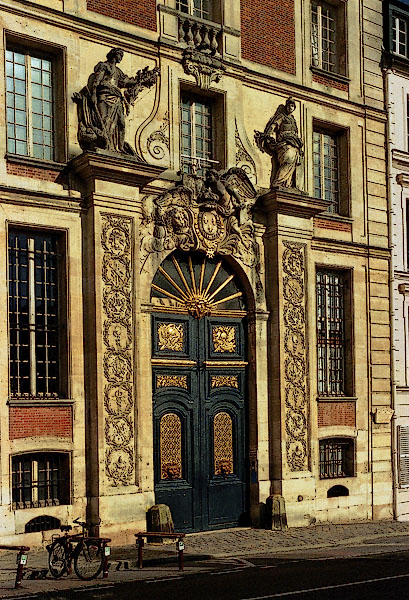 L’Hôtel des Affaires Étrangères et de la Marine à Versailles.
