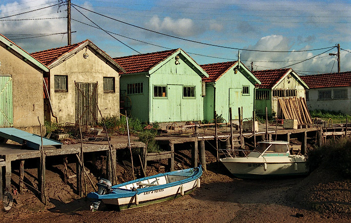 Des baraques à huîtres sur l’île d’Oléron.