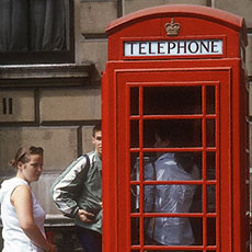 A typical Londinian phone booth.