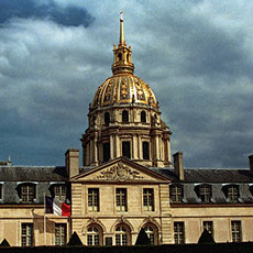 The western façade and dome of l’Hôtel des Invalides.
