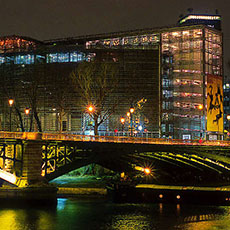 The Arab World Institute and pont de Sully at night.