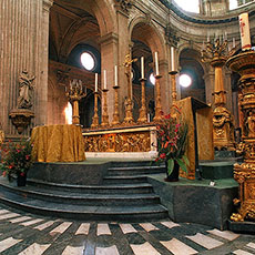 Le maître-autel de l’église Saint-Sulpice.