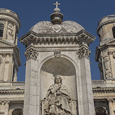 The fontaine des Orateurs-Sacré in front of Saint-Sulpice Church’s main façade and towers.