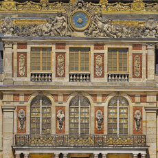 La façade de la chambre du roi au château de Versailles.
