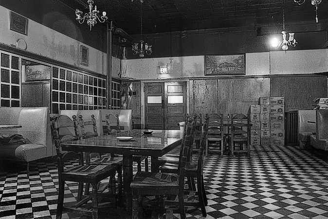 La deuxième pièce du bar J.J. Foley’s au 21 Kingston Street à Boston.