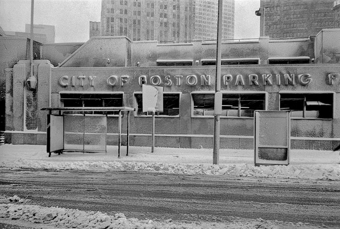 Le garage au Post Office Square à Boston sous la neige en 1983.