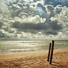 Impressive clouds over a beach on île d’Oléron.